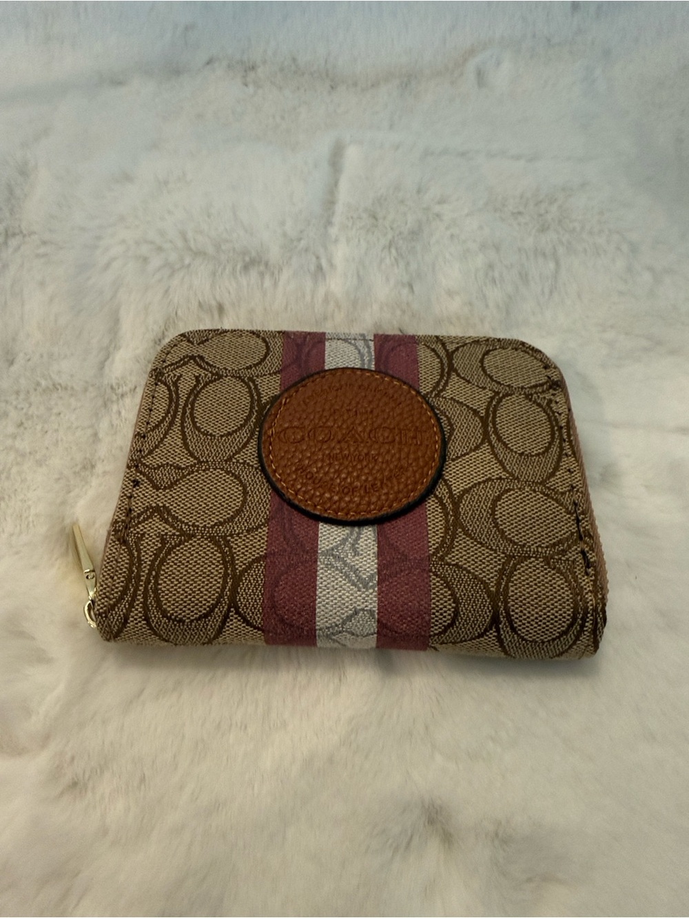 NWB Source Unknown Tan Signature Canvas Zip Wallet w/ Burgundy & Cream Stripes